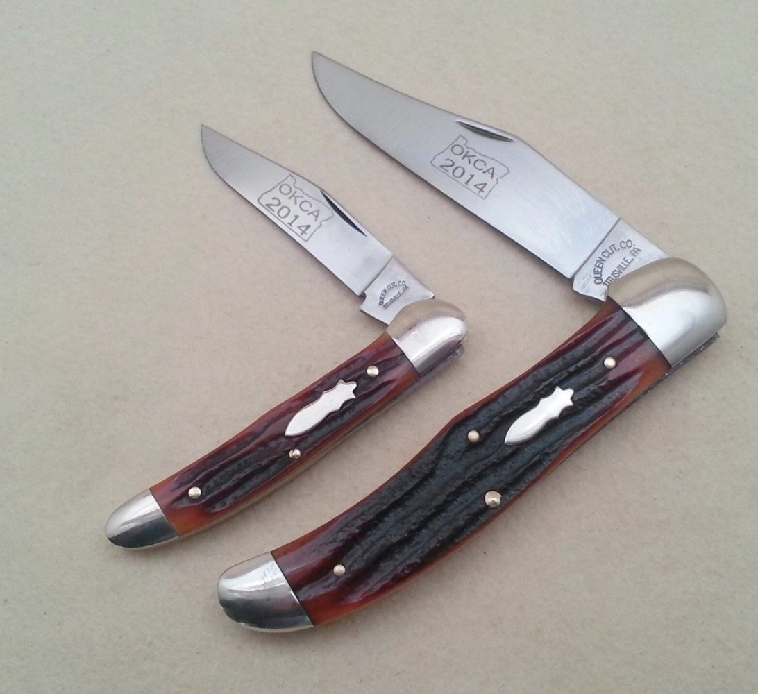 Queen Copperhead Folding Hunter - Carved Amber Bone Pocketknife